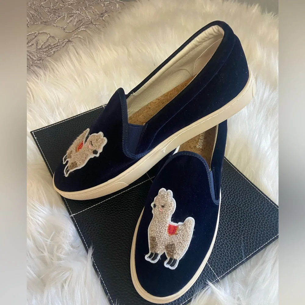 Soludos Sz 9.5 Navy Slip-On Shoes with Llama Embroidery - Picture 4 of 7